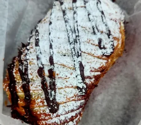 The Britannia Bakeshop Ottawa Review – Honest Take on an Overpriced Pastry – Average EV Score: 5.3/10