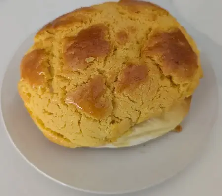 Panash Bakery Markham Review – Hit-or-Miss Buns with Great Texture but Disappointing Cakes – Average EV Score: 5.8/10