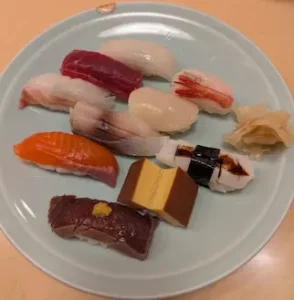 Suzuran (10-Piece Sushi Set with Soup) from Damairu Sushizen