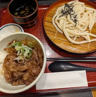 Japan Food Series: Kineya at APIA Sapporo – Comforting Udon and a Surprisingly Great Beef Rice Bowl