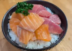 Tuna & Salmon Rice Bowl from Onsen Ichiba