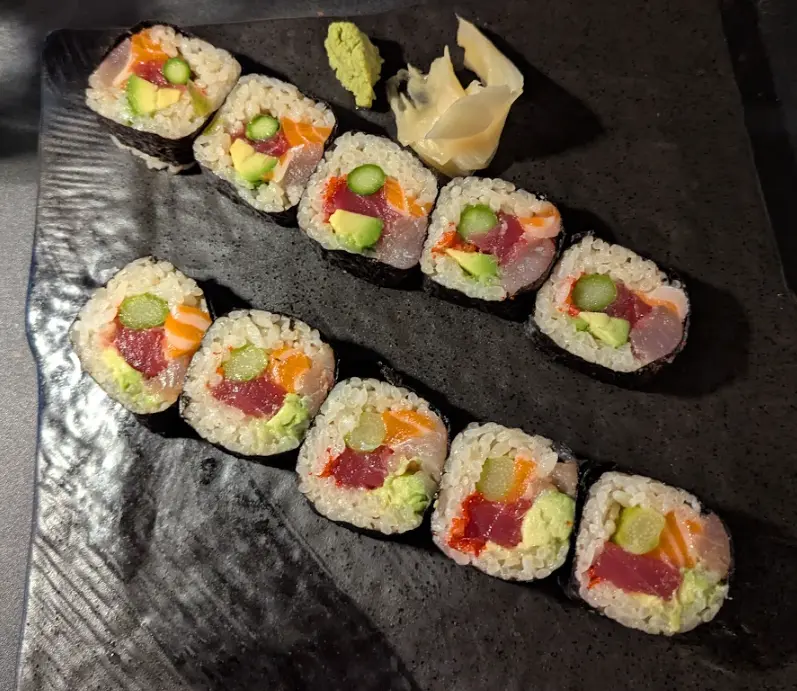 Omakase Roll from Tomo