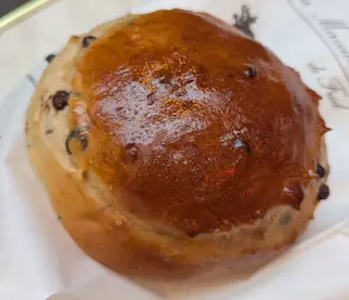 London UK Series: Aux Merveilleux de Fred Leadenhall Market Review – 2 Pastries Worth Trying